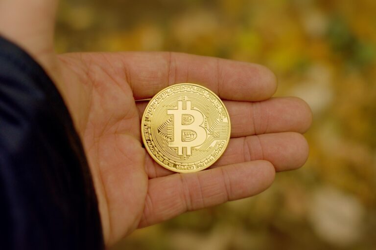 Bitcoin Price Forms Tight Triangle – Is a Breakout Coming?