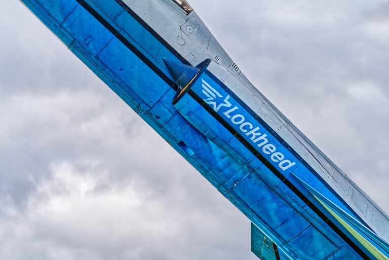🛡️ Lockheed Martin (NYSE: LMT) Edges Higher: Analysts Eye $541+ Targets as UK Defense Talks Heat Up